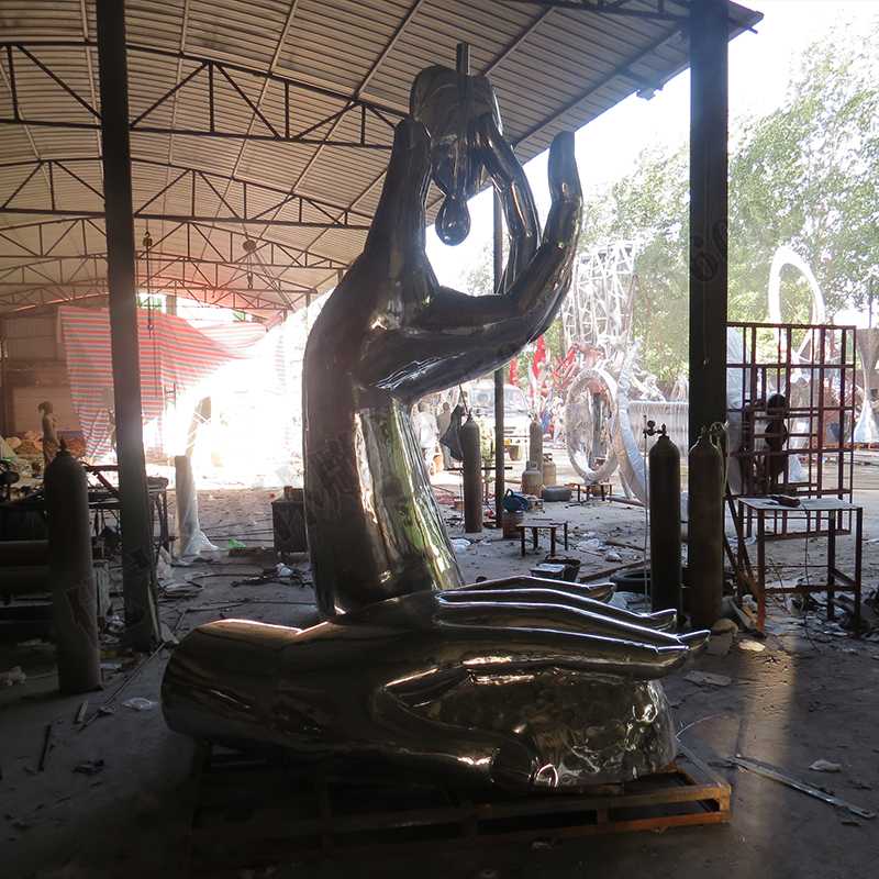 水滴景觀雕塑，不銹鋼手托水滴雕塑，景觀水滴雕塑