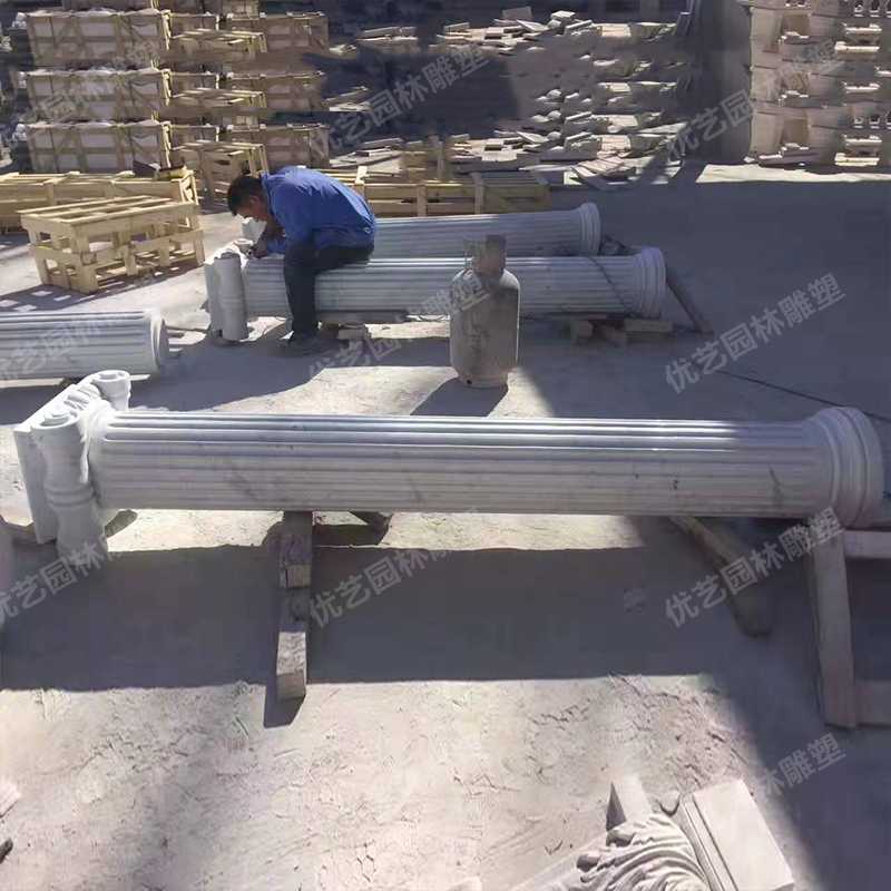 漢白玉羅馬柱，羅馬柱