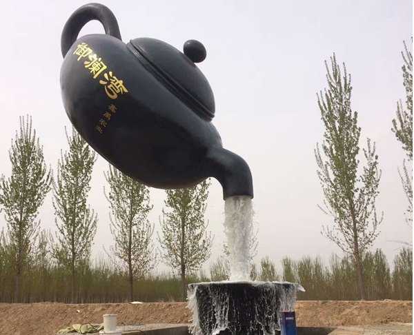 景觀雕塑定制，天壺雕塑，流水茶壺雕塑